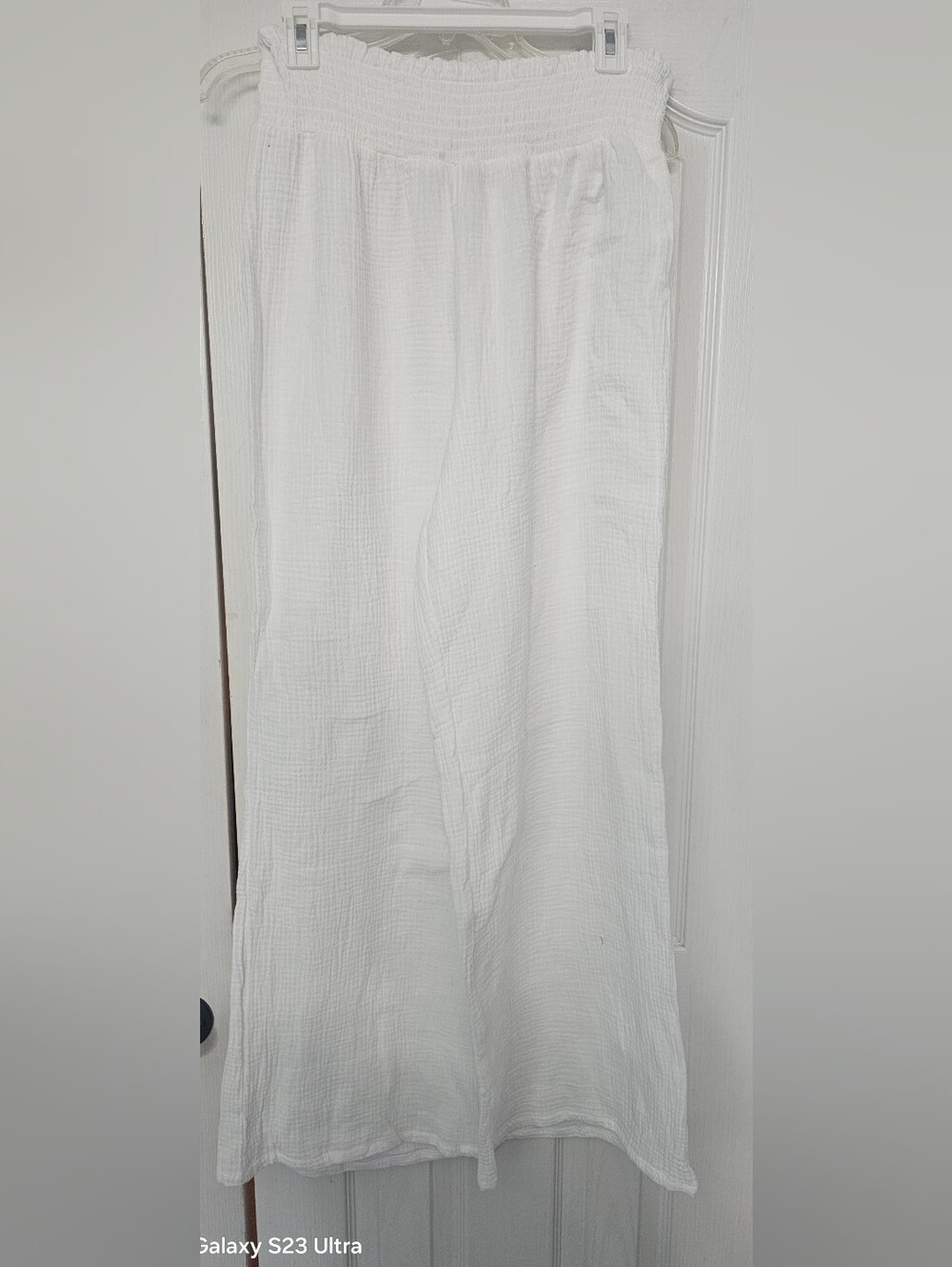 NWT..Discreet White Juniors Smocked Wide-Leg Cotton Gauze Pants size large - Picture 8 of 9